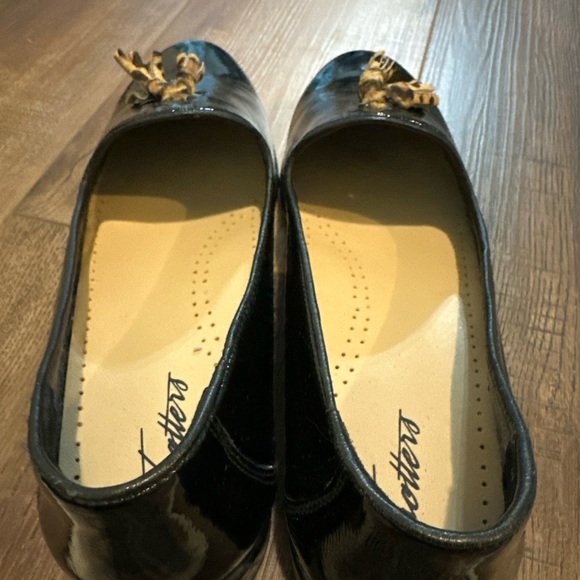 Trotters Liz Tassel T2224-005 Womens Black Patent‎ Leather Loafer Flats 9W - Picture 10 of 12